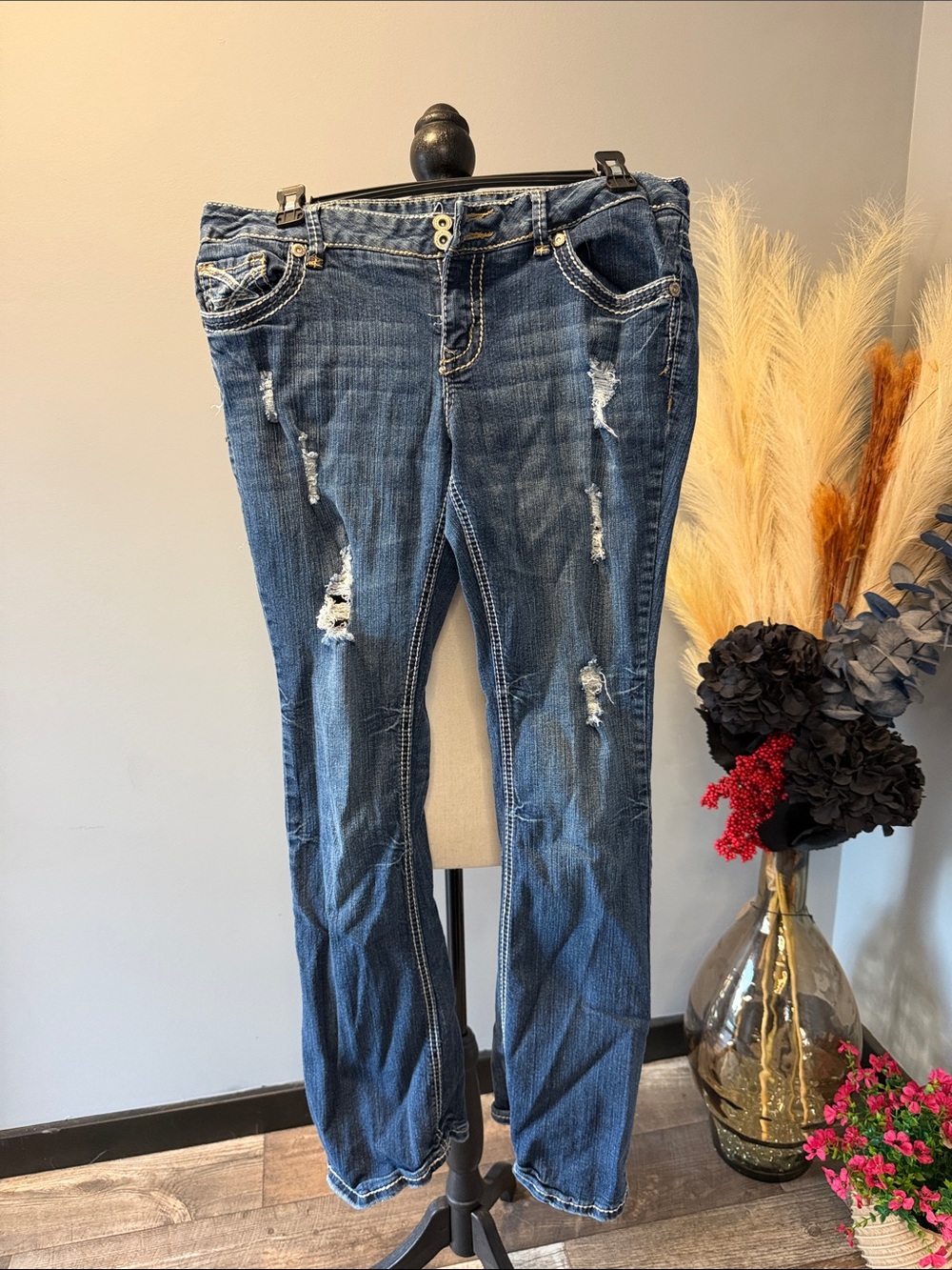 Amethyst Jeans Distressed Boot Cut in Dark Blue